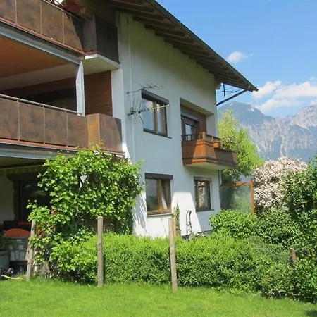 Bed & Breakfast Haus Hager Schlitters