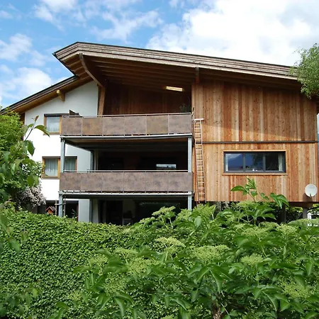 Haus Hager シュリッタース