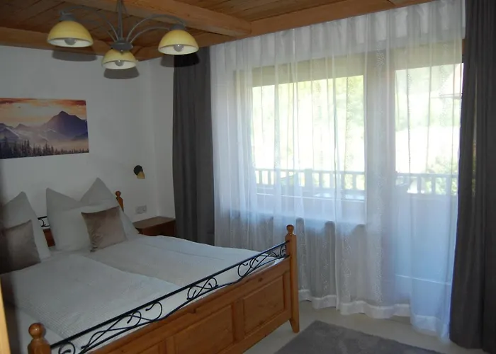 Haus Hager Bed & Breakfast 3*