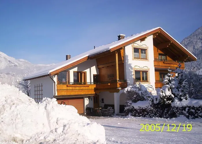 Haus Hager Bed & Breakfast Schlitters