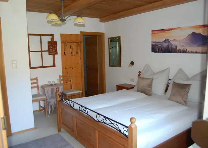 Haus Hager Bed & Breakfast Schlitters